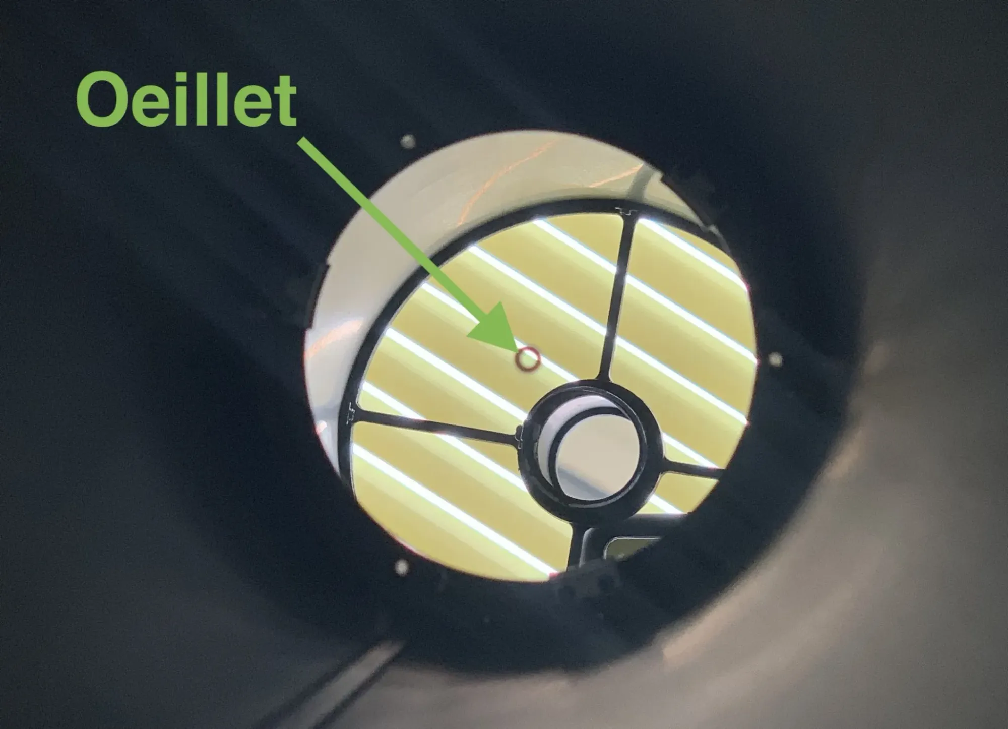 oeillet miroir primaire