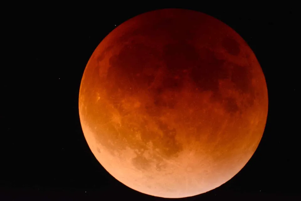 Comment observer l'éclipse de Lune en Janvier 2019 ?